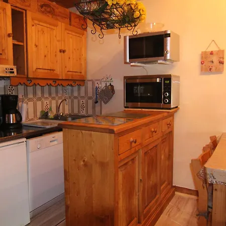 2p Pour 6 A L'alpe D'huez - Skis Aux Pieds, Balcon Sud, Animaux Ok, Parking Privatif - Fr-1-405-343